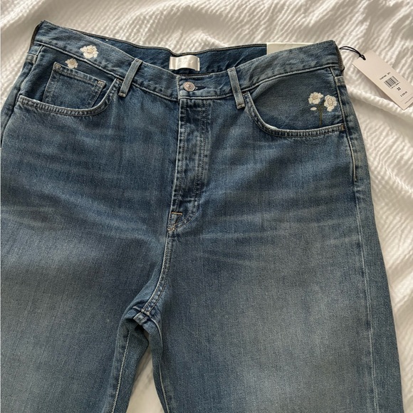 7 for all Mankind Easy Straight Leg Embroidered Floral Jeans
